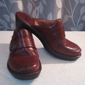 Born Clogs